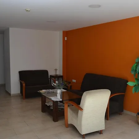 Albergue Internacional Hostal *